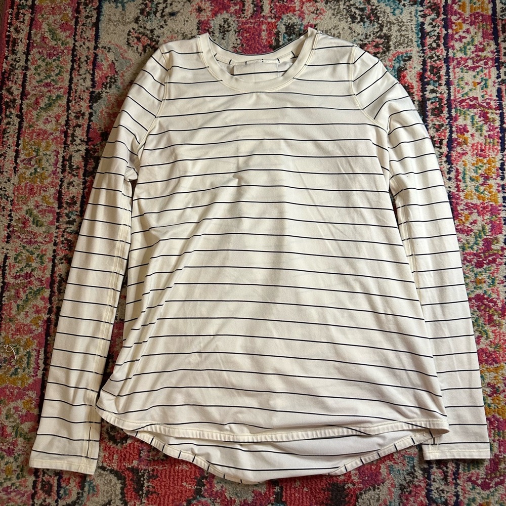 Lululemon top